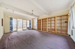 Photo 1- click for photo gallery